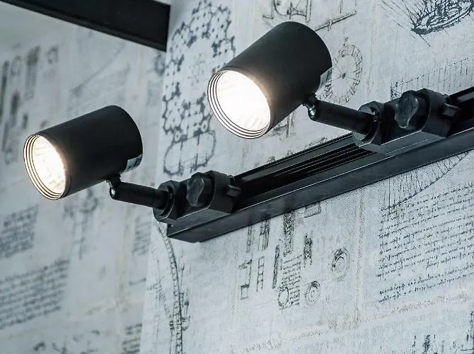 Hotel A&m With Free Parking