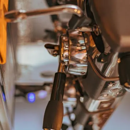 A&m With Free Parking Hotel 3*