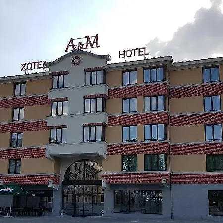 Hotel A&m With Free Parking
