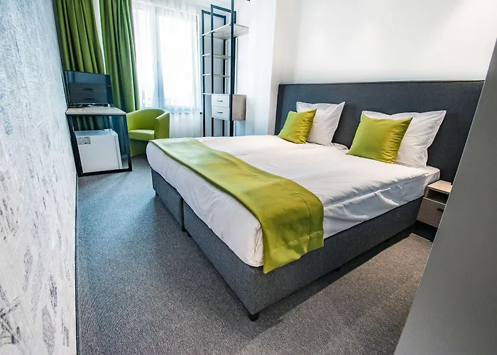 Хотел A&m With Free Parking 3*