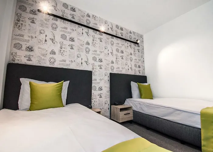 A&m With Free Parking 3*