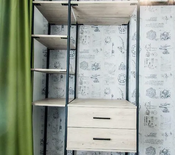 A&m With Free Parking 3*