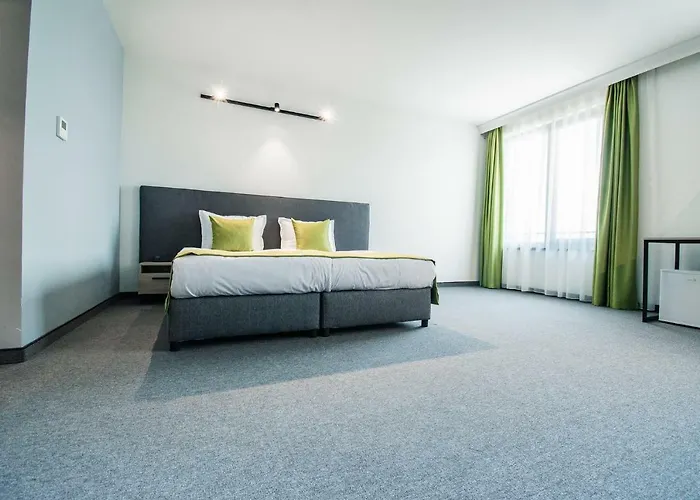 A&m With Free Parking 酒店